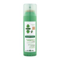Klorane Dry Shampoo Oil Control Tinted With Nettle & Vitamin E 150ml - Ξηρό Σαμπουάν Με Χρώμα Για Λιπαρά Μαλλιά